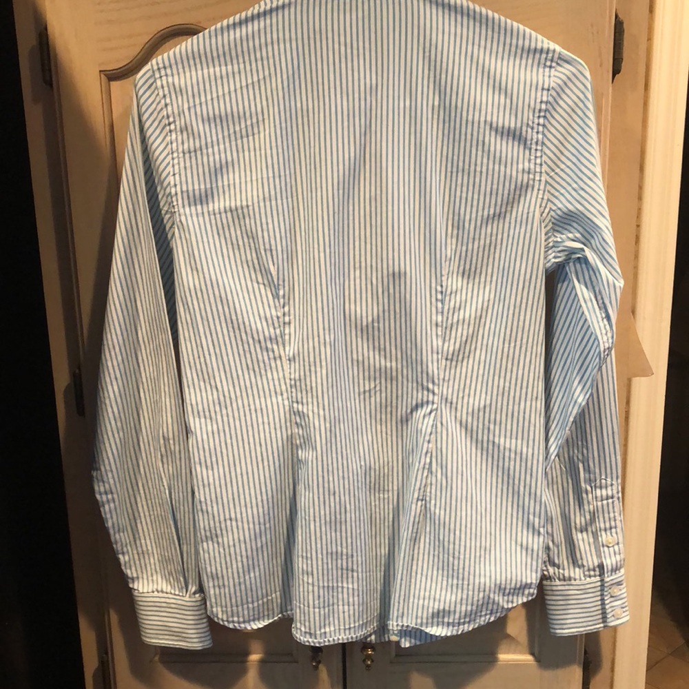 C.Wonder button down - Picture 5 of 9